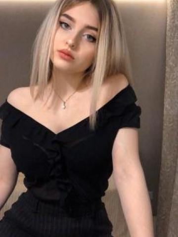 Люба Горячая Горничная фото 3